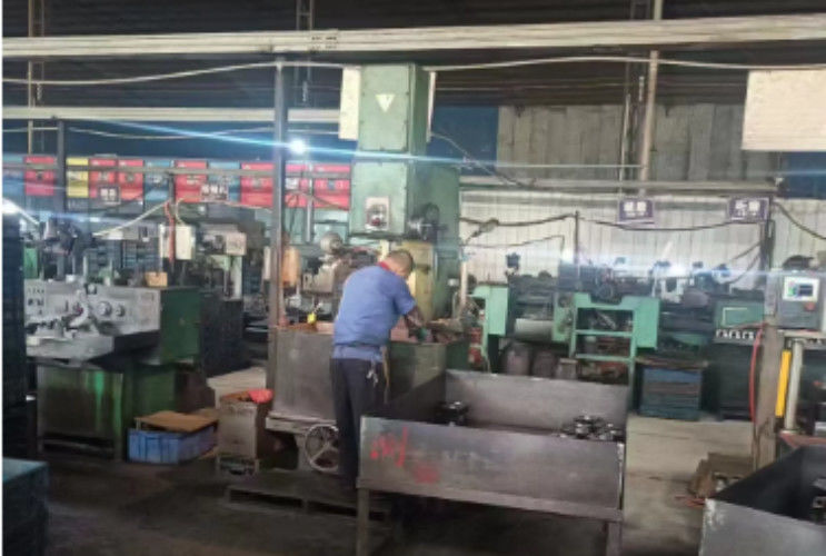 Chongqing Mona Machinery Electronic Co., Ltd. línea de producción del fabricante